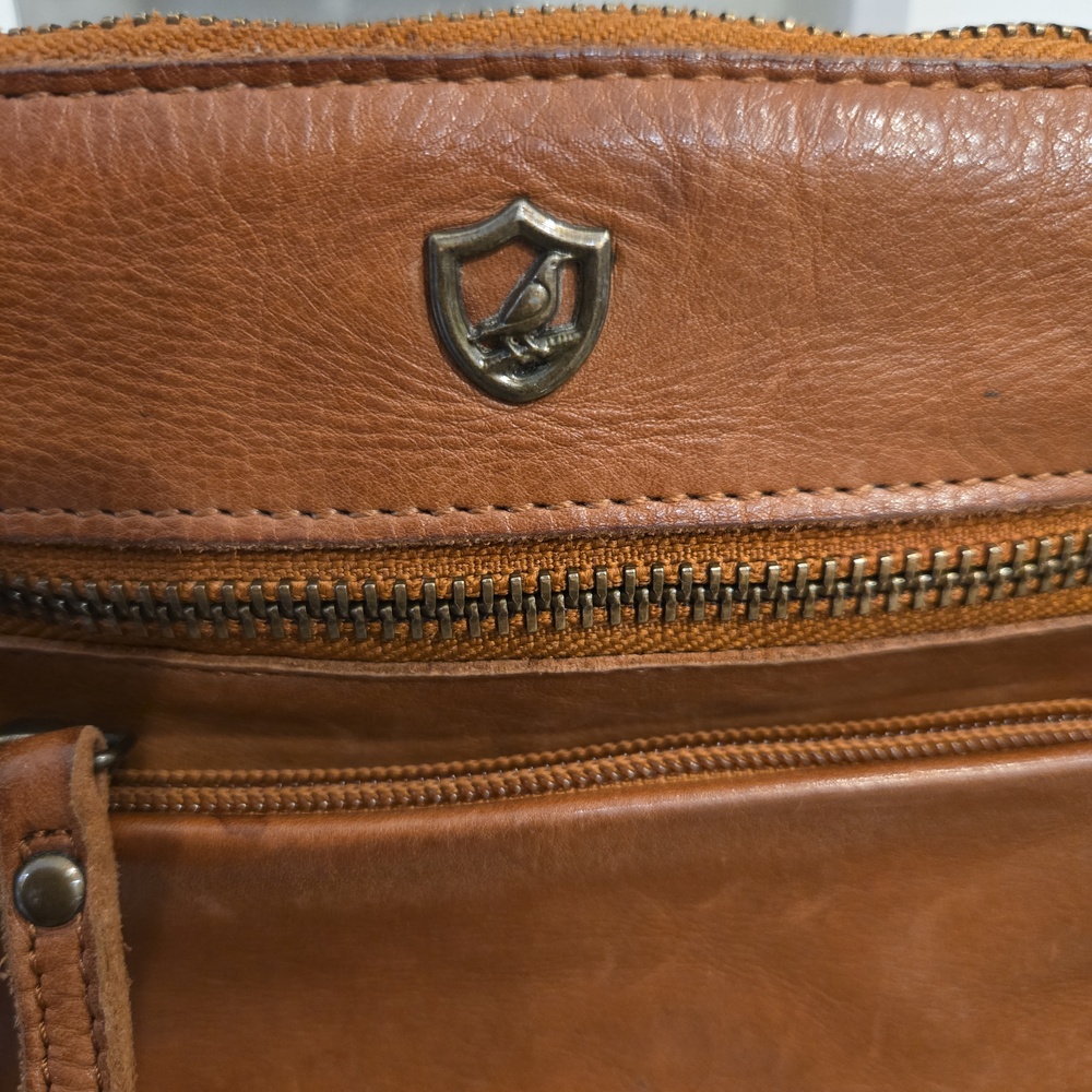 Cochoa Brown Leather Crossbody Bag - Picture 2 of 7